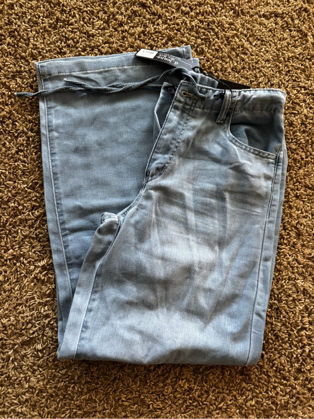d. jeans Women's Straight Leg Light Blue Jeans